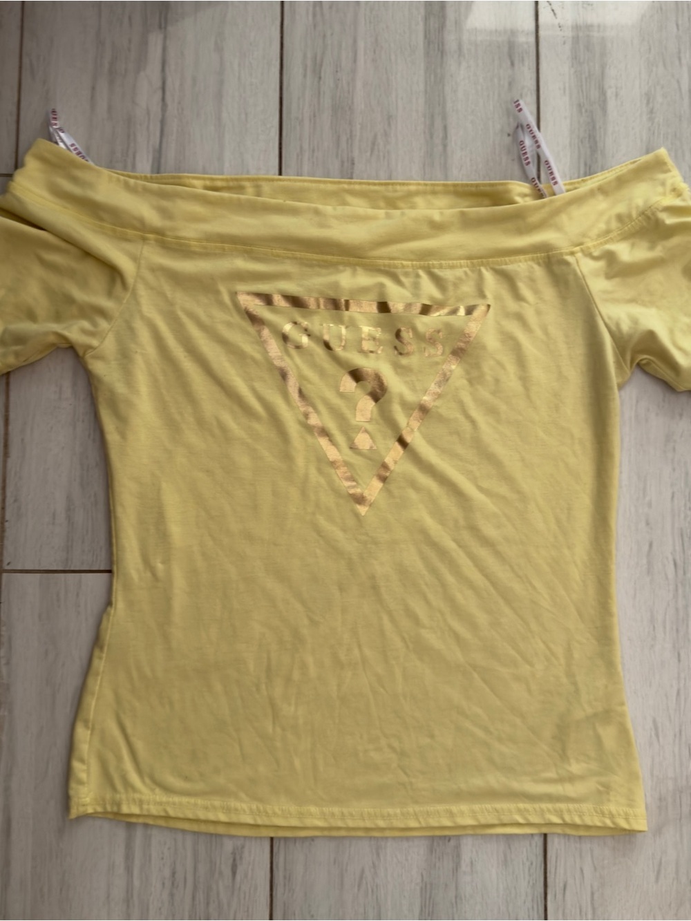 Women Guess Top yellow y2k off shoulders size L